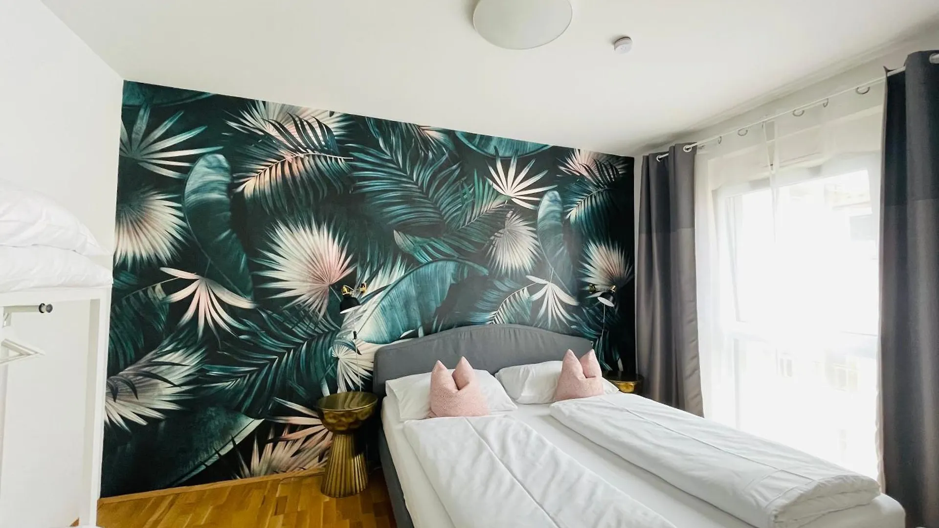 Aparthotel Apstay Eggenberg I Self Check-In I Parking Option Graz Oostenrijk